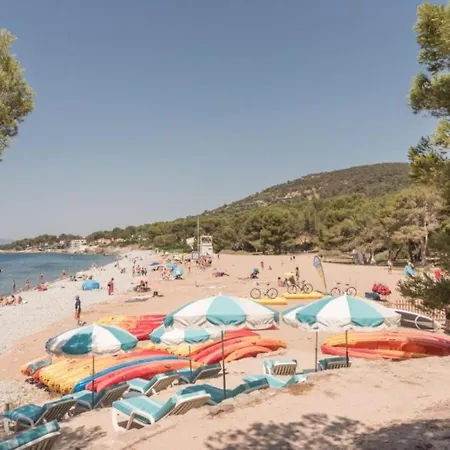 Garden Level For 5 People With Sea View Saint-Raphaël