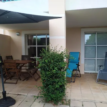 Garden Level For 5 People With Sea View Willa