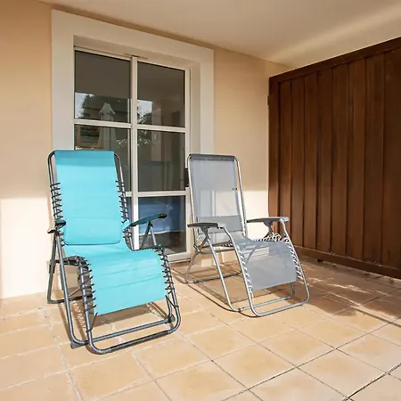 Garden Level For 5 People With Sea View * Saint-Raphaël