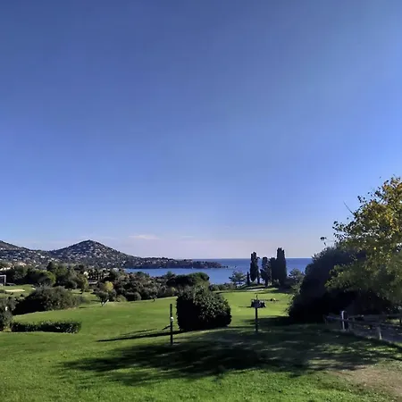 Garden Level For 5 People With Sea View Willa