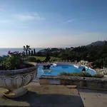 别墅 Garden Level For 5 People With Sea View *