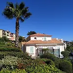 Garden Level For 5 People With Sea View * Saint-Raphaël