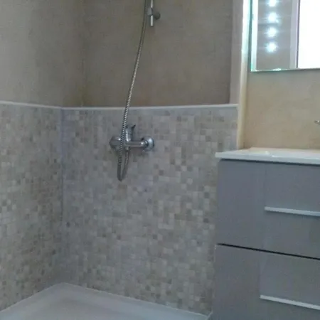 Garden Level For 5 People With Sea View Vila