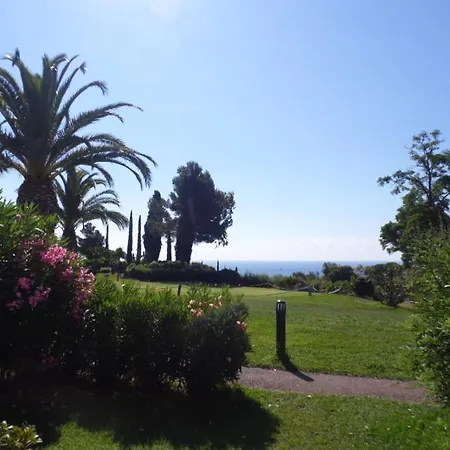 Garden Level For 5 People With Sea View 别墅
