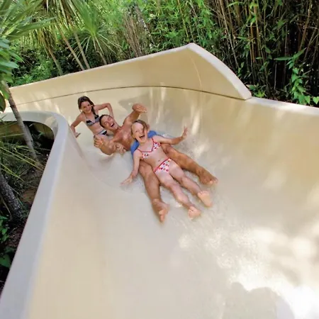 Garden Level For 5 People With Sea View Saint-Raphaël