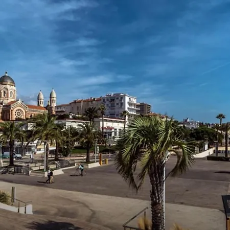 Garden Level For 5 People With Sea View Villa Saint-Raphaël