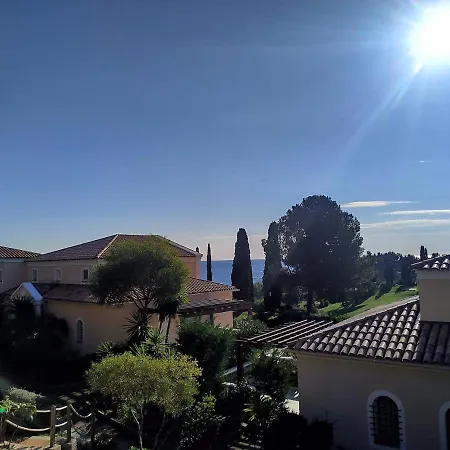 Garden Level For 5 People With Sea View 别墅 Saint-Raphaël