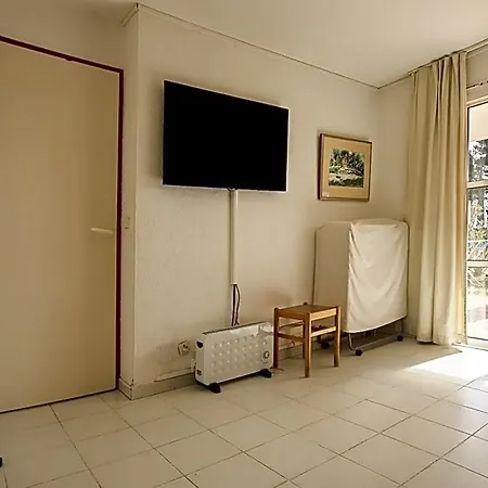Garden Level For 5 People With Sea View * Saint-Raphaël